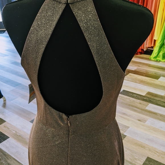 LAST CHANCE NWT Champagne Shimmer Knit Dress - Picture 3 of 5